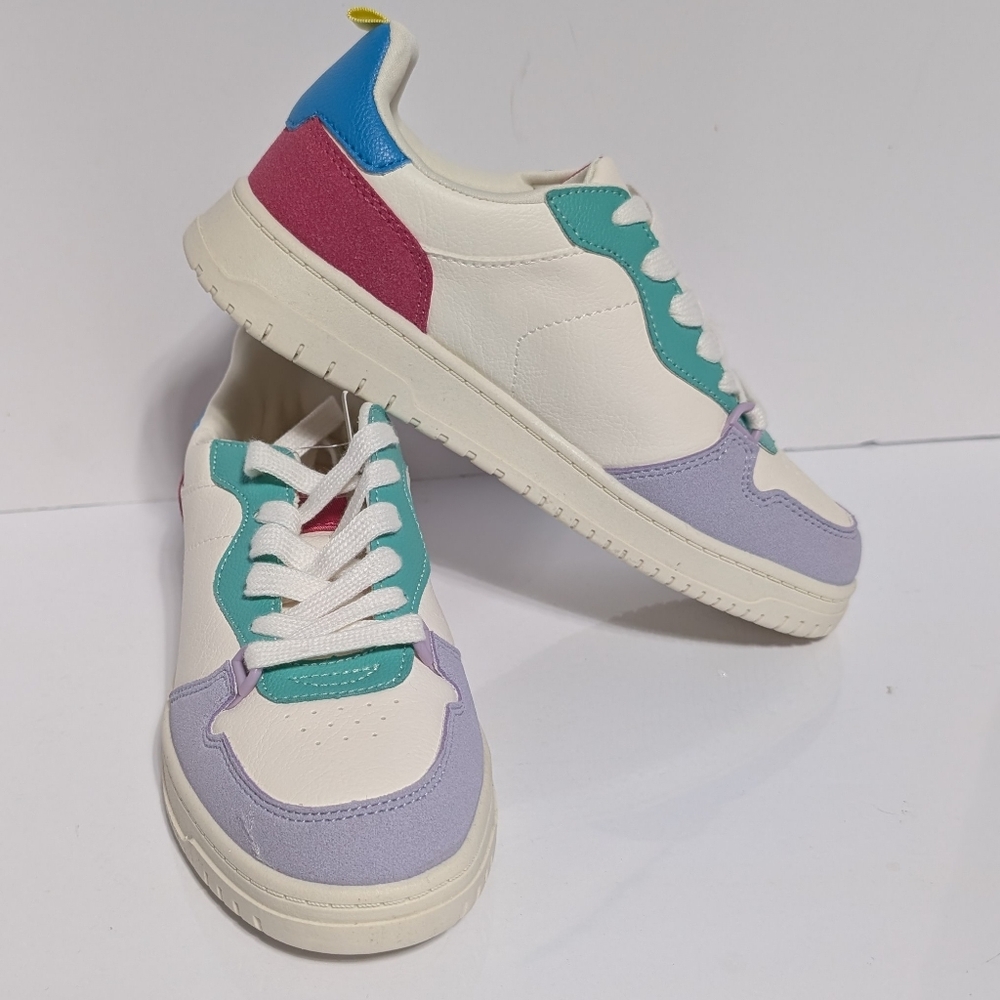 Women White Multicolor Low-Top Sneakers - No Boundaries